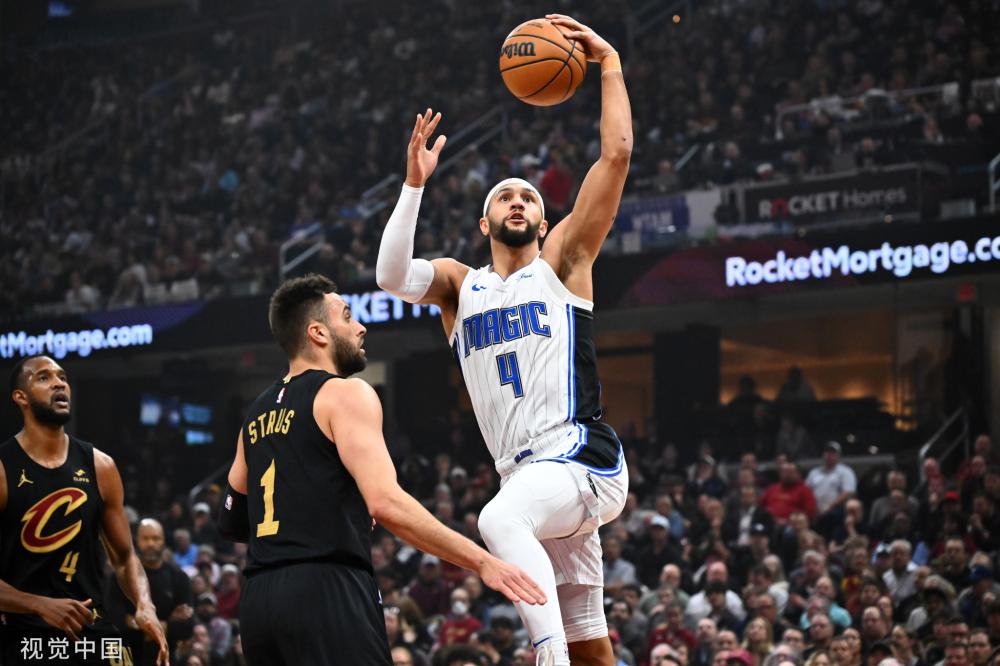 场上的每一 场上的每一